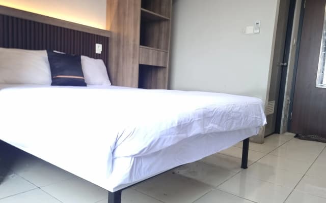 Hotel O cikarang Serviced apartment at Riverdale