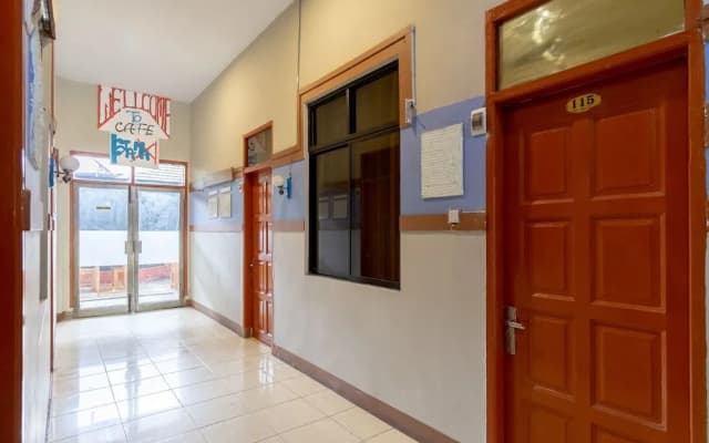 OYO 1364 Pondok Wisata Istana Xi