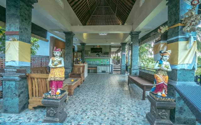 Adi Bisma Inn