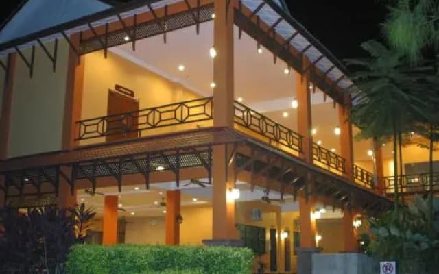 Tanjung Demong Beach Resort