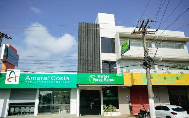 Hotel Verde Mares
