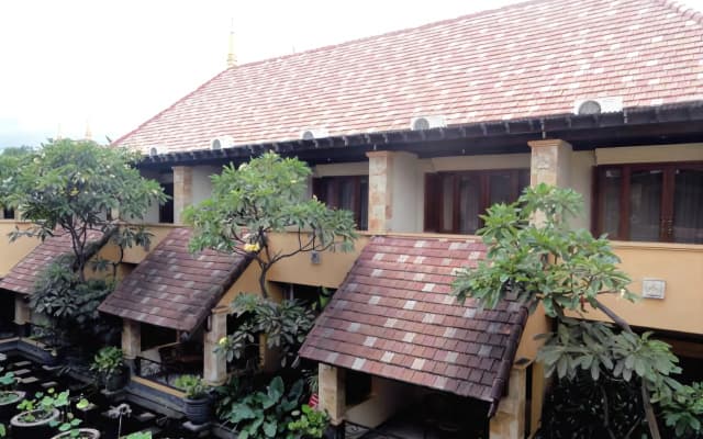 Lotus Garden Hotel