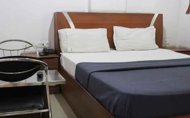FabHotel My Choice Abids