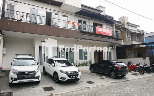 RedDoorz @ Victory Homestay Karawaci