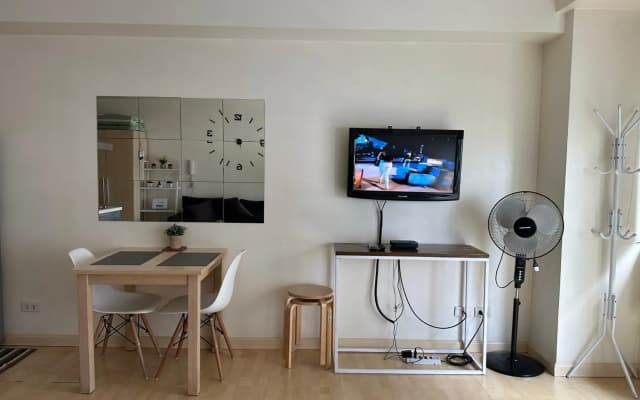 Cozy Studio Unit in Soho central Private Residences