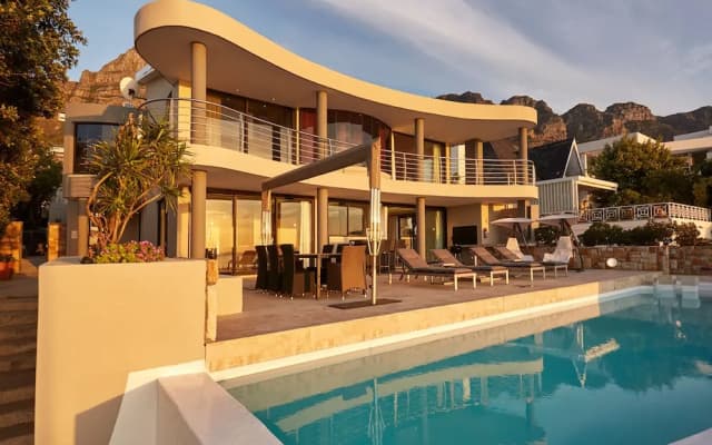 Wescamp Villa
