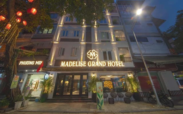 Madelise Central Hotel & Travel