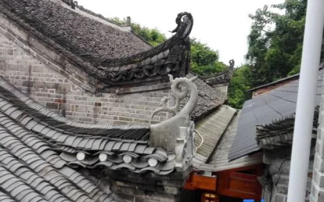 Fengguan Mountain Meilu Village Inn (Yangshuo Yulong River Scenic Area)