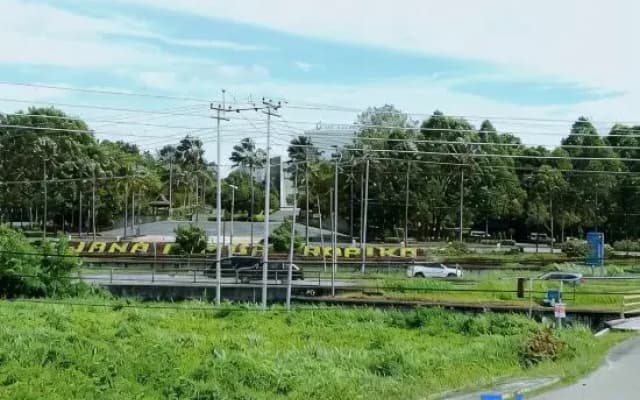 NewWALAI N3 |Landed house near IMAGO KK| CarGarage