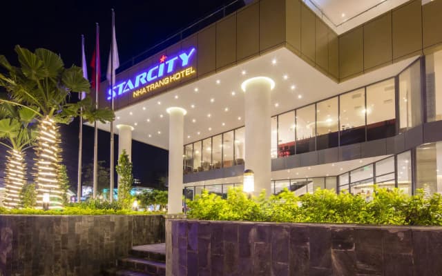 Отель Starcity Bayfront Nha Trang