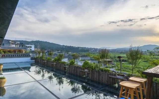 Fangfei Yunluting Inn