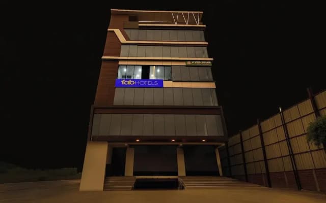 Fabhotel Rr Living Grand