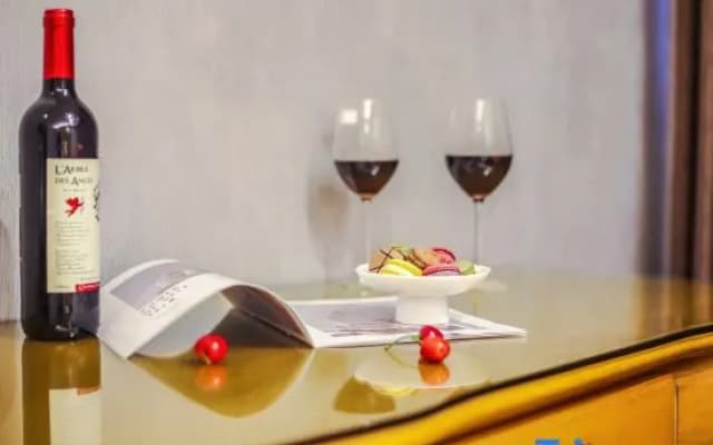 Fengya Hotel (Shangrao Wannian Pearl City Jiale Hui Times Square Store)