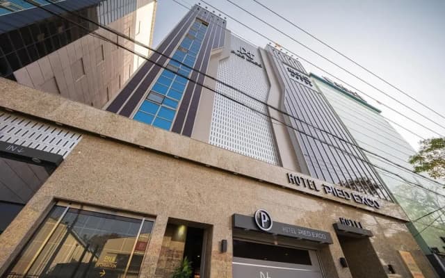 Hotel PIED Exco