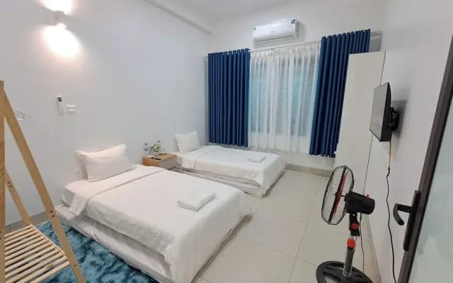 HT Airport Inn