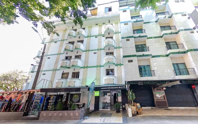Ayenda 1228 Balcones de la 70