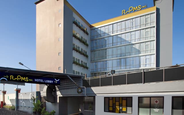 ROOMS INC d’botanica Bandung