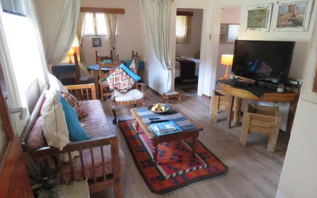 Alpaca Self Catering Cottage Kleinmond