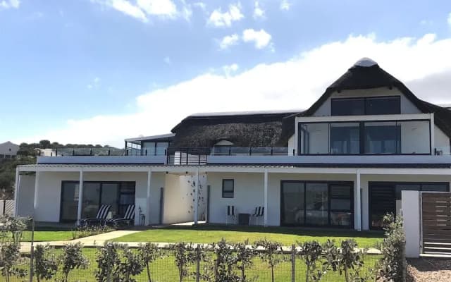 Karee Manor Guesthouse