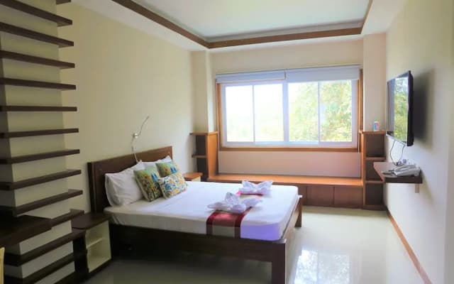 Sunburn Suites Coron