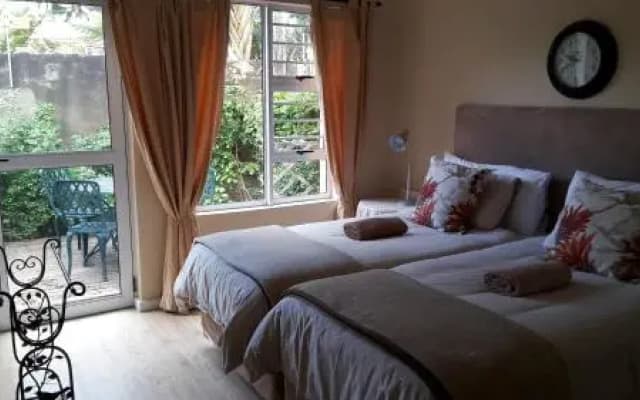 Jenvey House Selfcatering Apartments & BnB