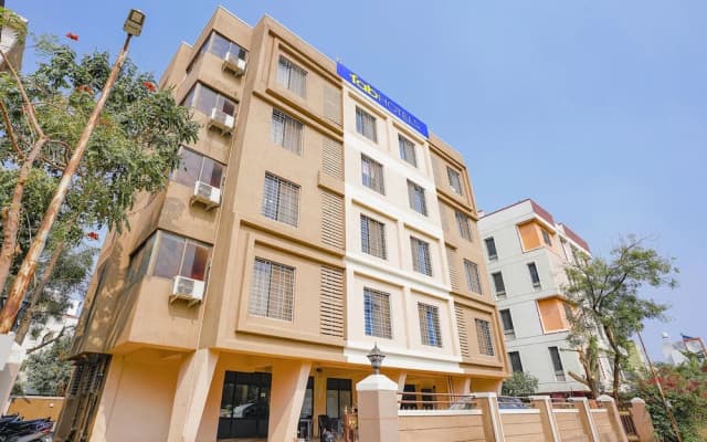 24 Baner By OYO Rooms