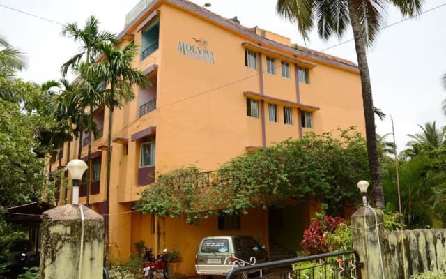 Molyma Resorts