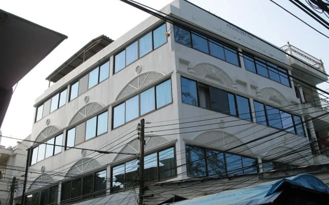 Patong Beach Bed and Breakfast