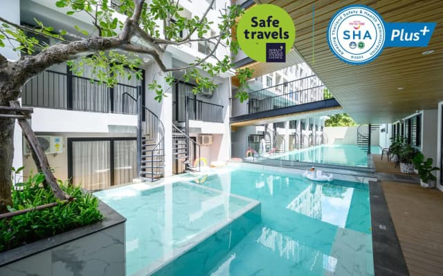 Tour De Phuket Hotel
