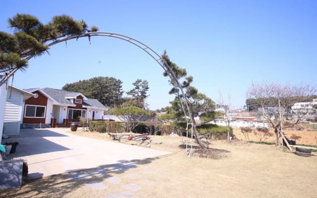 Mongsanpo High Beach Pension