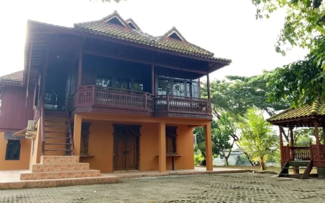 T-Rooms Homestay Bandara