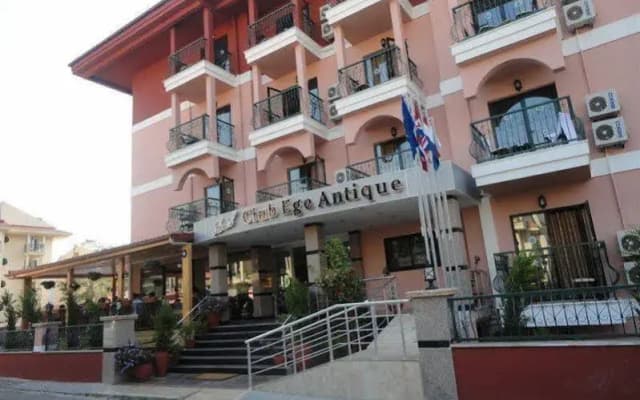 Seven Brothers Otel