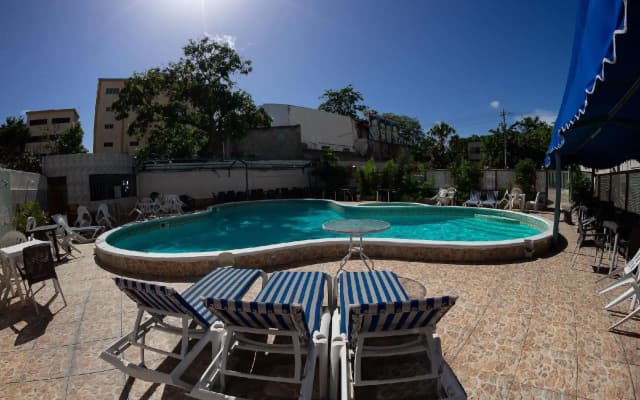 Hotel Renacer