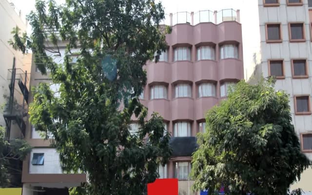 Hotel Raj Classic Inn