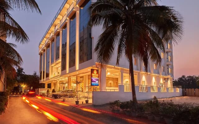 Shivas Galaxy Hotel