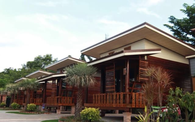 Pobruk Resort