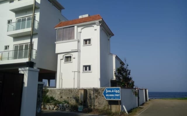 Maxiprime otels Uthandi