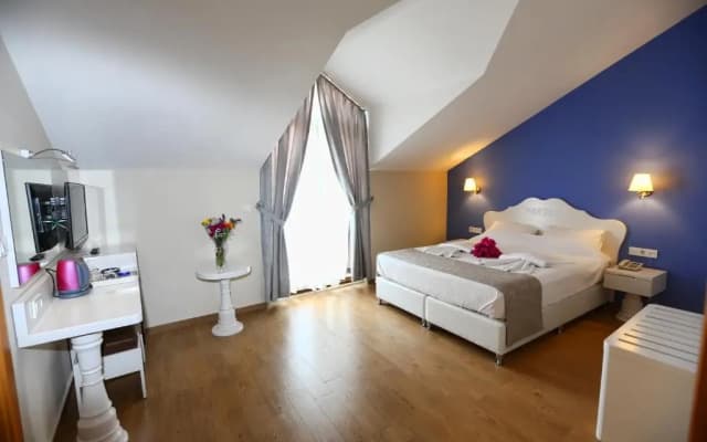 Kumluk Otel