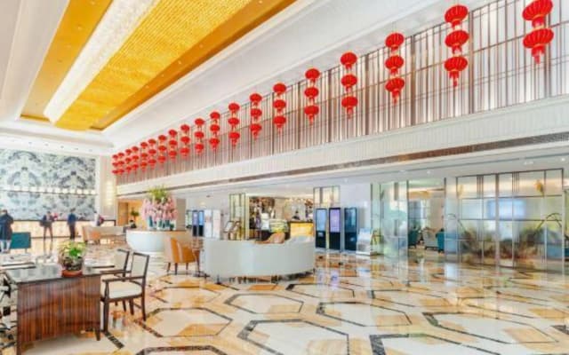Ruili Bund Hotel