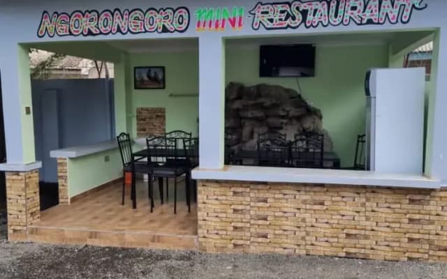 Voyage Camp Safari Lodge