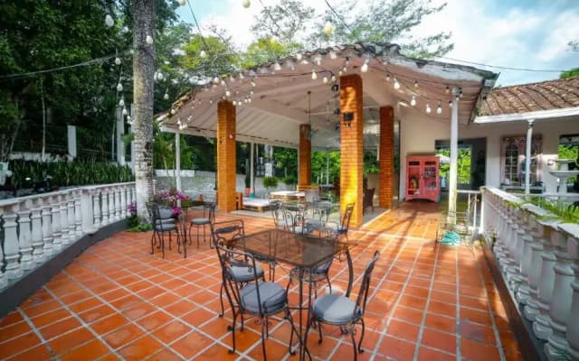 Portón de Occidente by Bernalo Hotels
