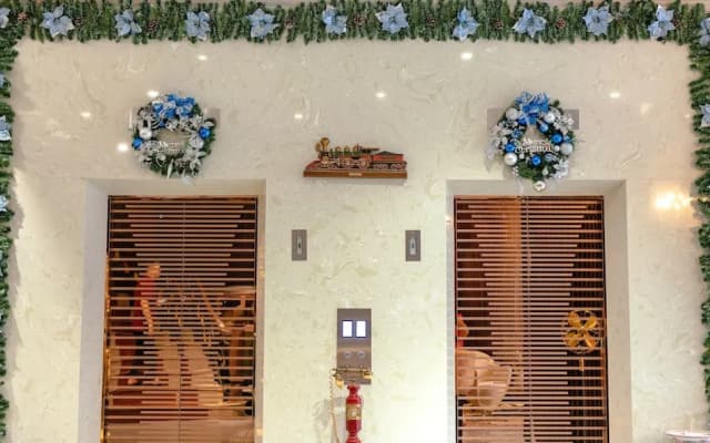 Dong Duong Hotel & Suites