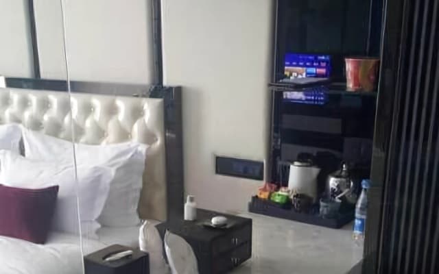 Chaohui Hotel