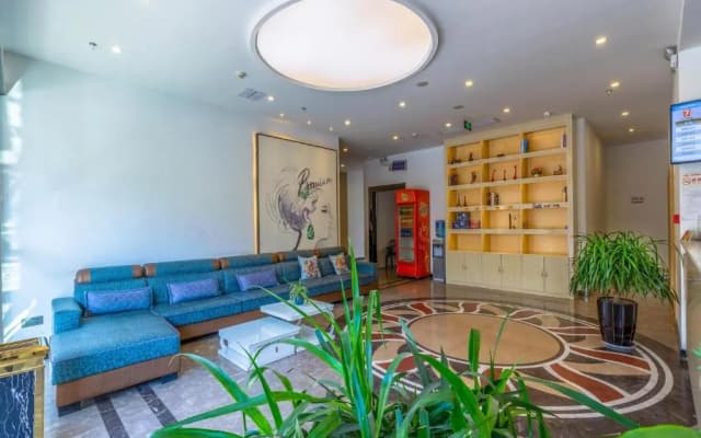 7Days Premium Xichang Torch Plaza Qionghai Wetland Park Branch