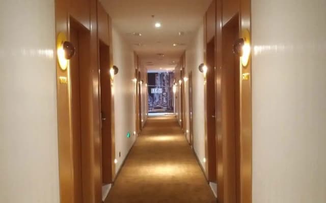 IU Hotels·Zhengzhou High-speed Railway Station Branch