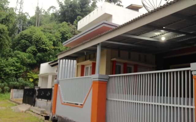 Jingga Guesthouse