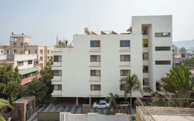 OYO 11219 Hotel Corporate Stay