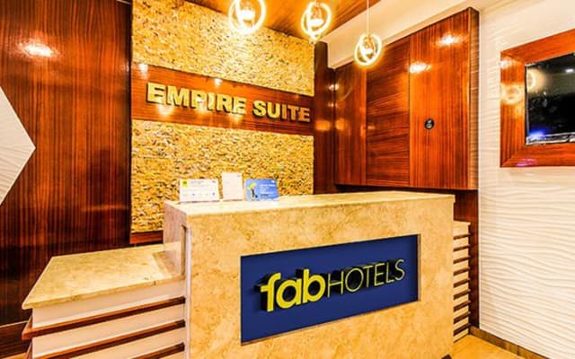 Fabhotel Empire Suite