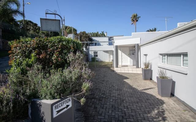Dockside Guest House