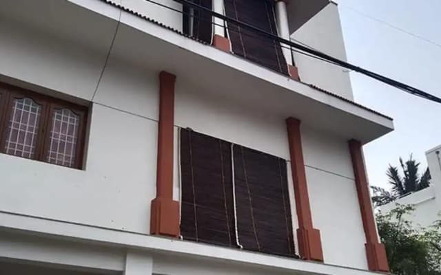 Fabexpress Aathira Inn